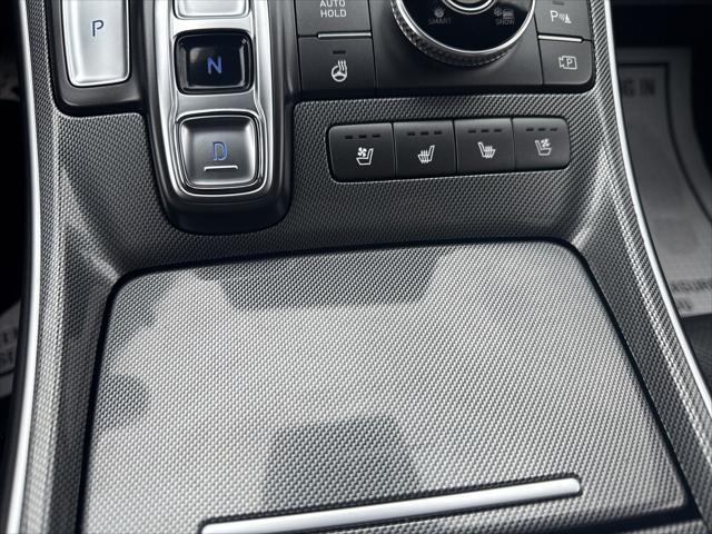used 2022 Hyundai Santa Fe car, priced at $29,998
