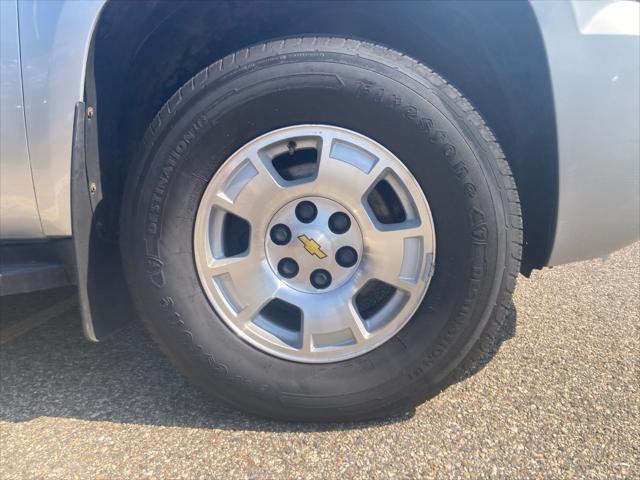 used 2012 Chevrolet Suburban car, priced at $6,900