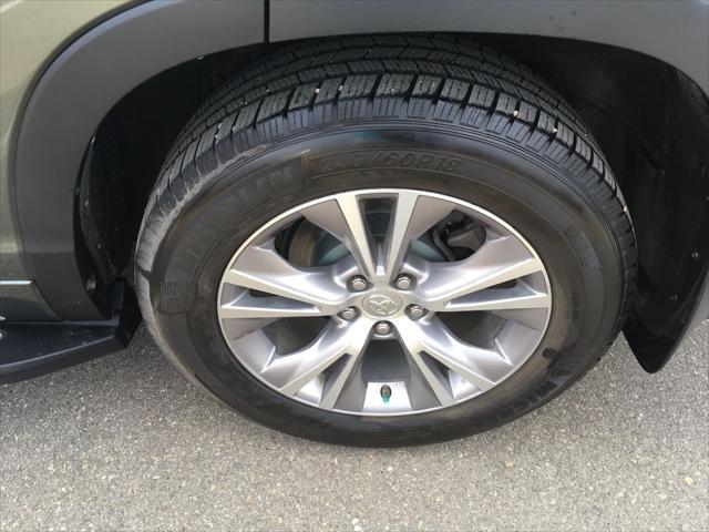 used 2015 Toyota Highlander car, priced at $19,497