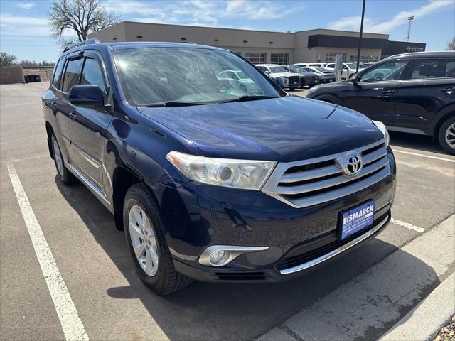 used 2013 Toyota Highlander car, priced at $11,900