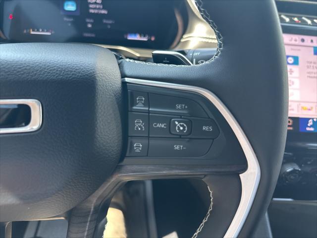 used 2023 Jeep Grand Cherokee car, priced at $35,880