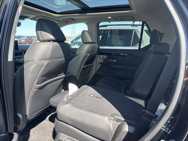 new 2025 Honda Pilot car, priced at $50,518
