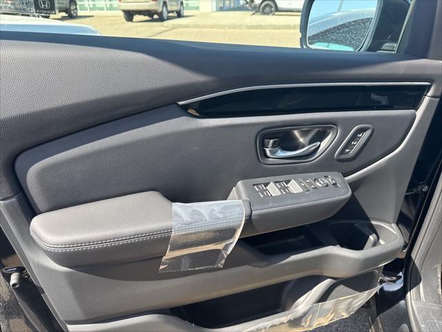 new 2025 Honda Pilot car, priced at $50,518
