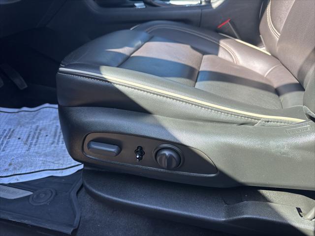 used 2022 Chevrolet Traverse car, priced at $29,996