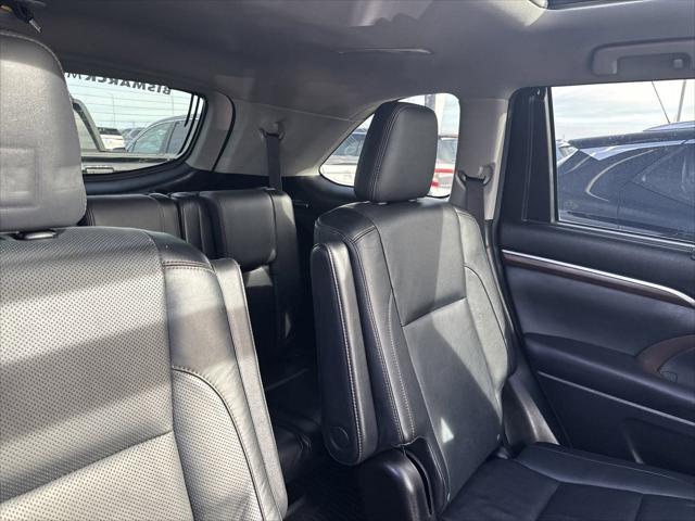 used 2015 Toyota Highlander car, priced at $19,990