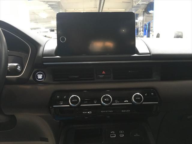 used 2023 Honda Pilot car, priced at $45,985