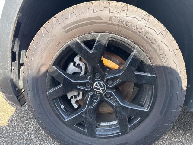 used 2024 Volkswagen Atlas car, priced at $44,994