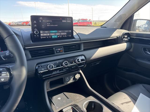 new 2025 Honda Pilot car, priced at $51,194
