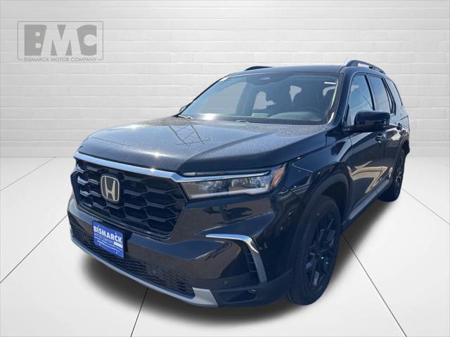 new 2025 Honda Pilot car, priced at $51,194