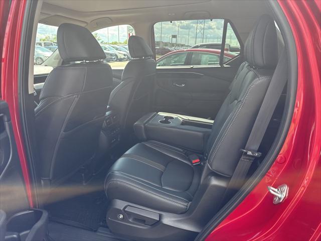 used 2023 Honda Pilot car, priced at $43,994