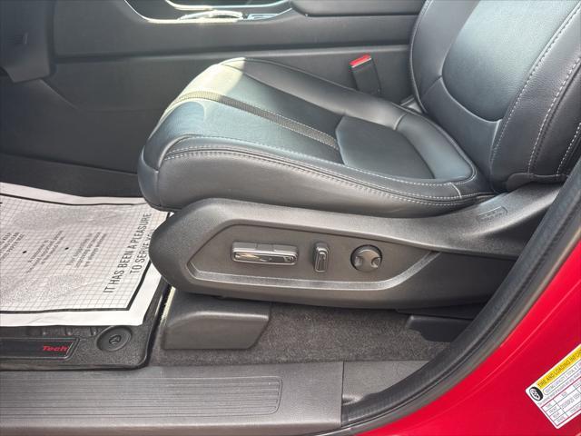 used 2023 Honda Pilot car, priced at $43,994