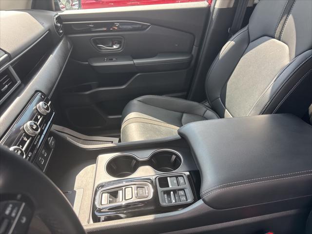 used 2023 Honda Pilot car, priced at $43,994