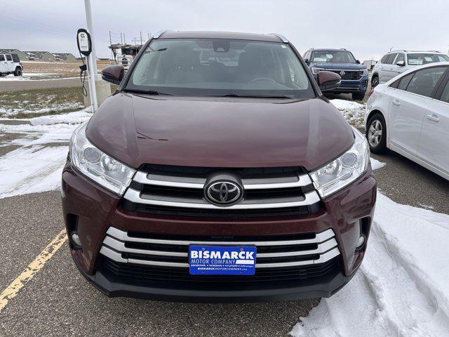 used 2017 Toyota Highlander car, priced at $18,900