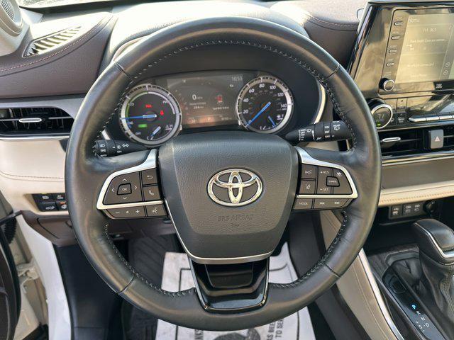 used 2022 Toyota Highlander Hybrid car, priced at $44,984