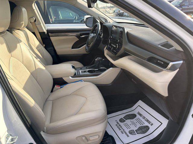 used 2022 Toyota Highlander Hybrid car, priced at $44,984