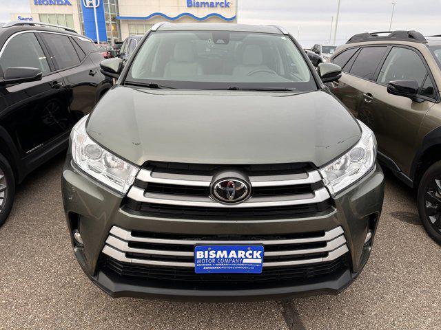 used 2017 Toyota Highlander car, priced at $25,998