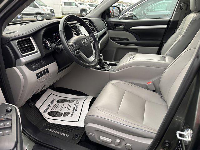 used 2017 Toyota Highlander car, priced at $25,998