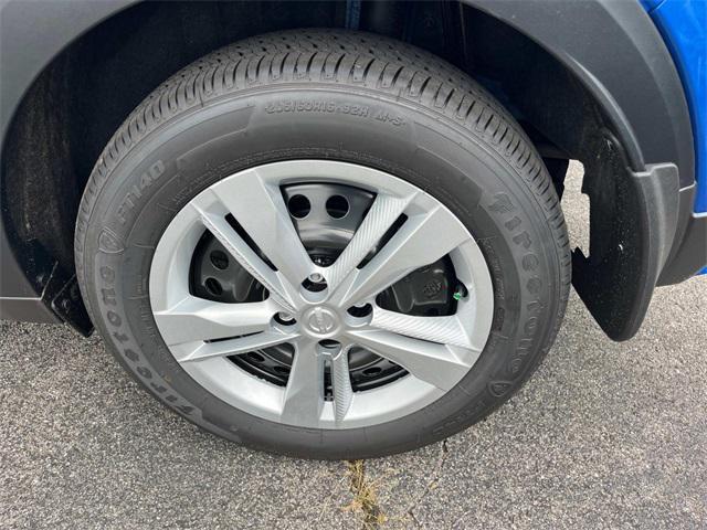 new 2025 Nissan Kicks car, priced at $22,283