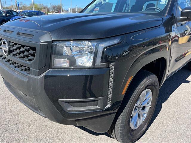 new 2025 Nissan Frontier car
