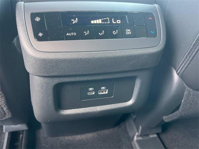 new 2025 Nissan Pathfinder car, priced at $50,871