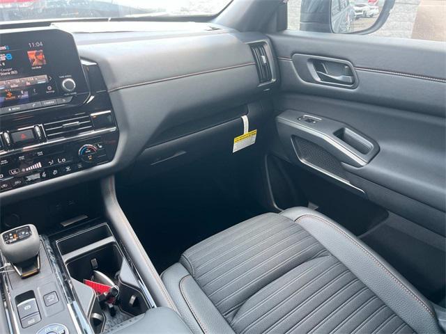 new 2025 Nissan Pathfinder car, priced at $50,871