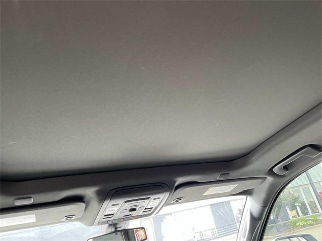 used 2021 GMC Yukon XL car, priced at $43,421
