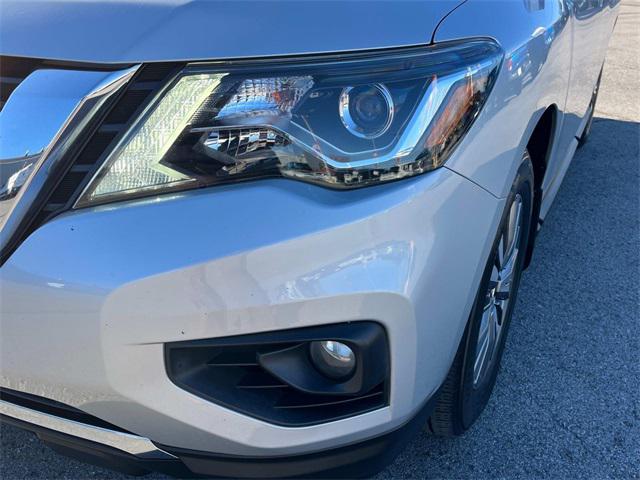 used 2019 Nissan Pathfinder car, priced at $17,294