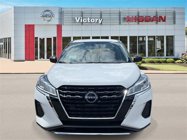 new 2025 Nissan Kicks car, priced at $23,230