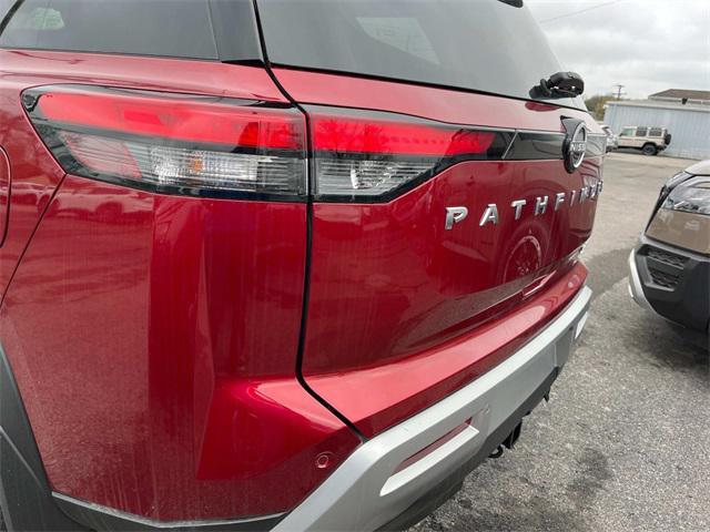 new 2025 Nissan Pathfinder car, priced at $49,503