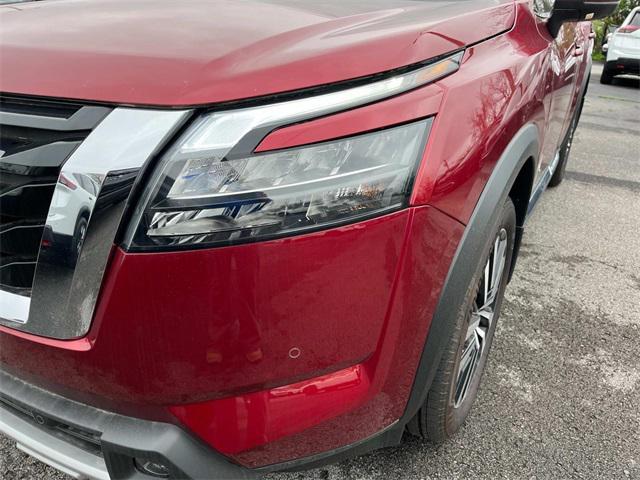 new 2025 Nissan Pathfinder car, priced at $49,503
