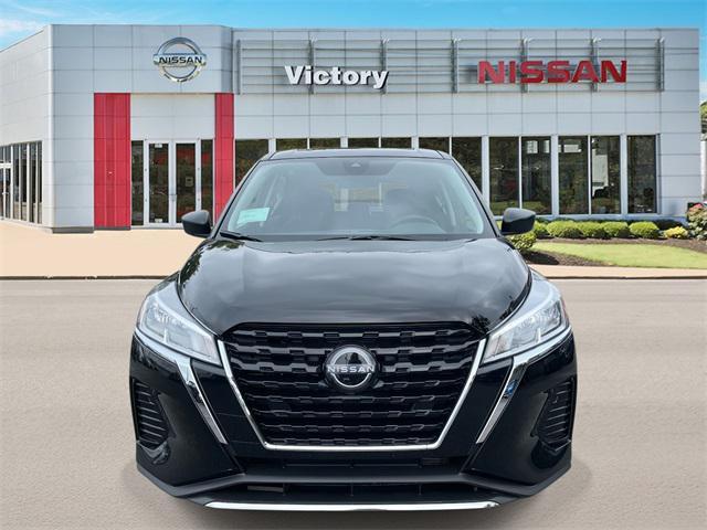 new 2025 Nissan Kicks car, priced at $22,620