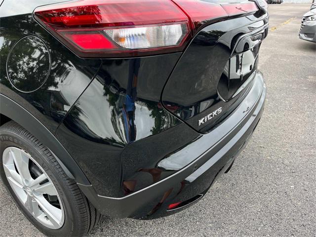 new 2025 Nissan Kicks car, priced at $22,620