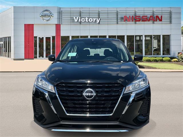 new 2025 Nissan Kicks car, priced at $21,646