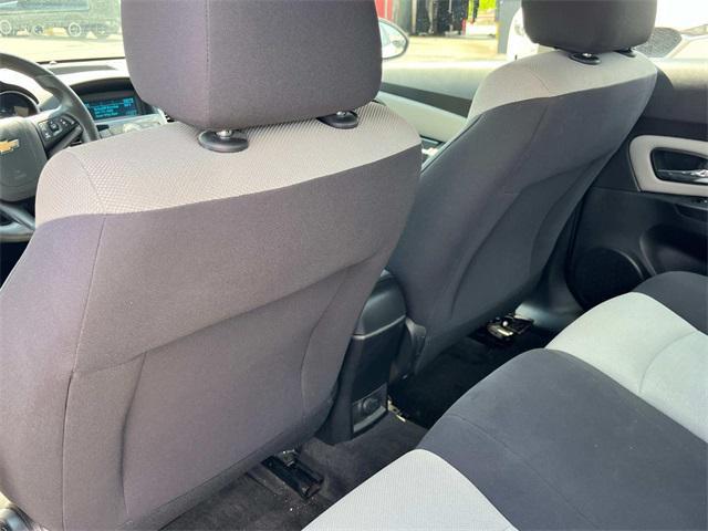 used 2014 Chevrolet Cruze car, priced at $7,987