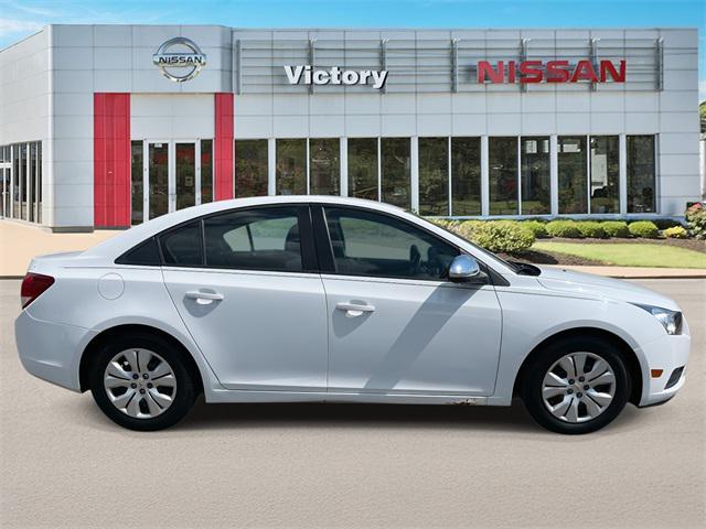 used 2014 Chevrolet Cruze car, priced at $7,987