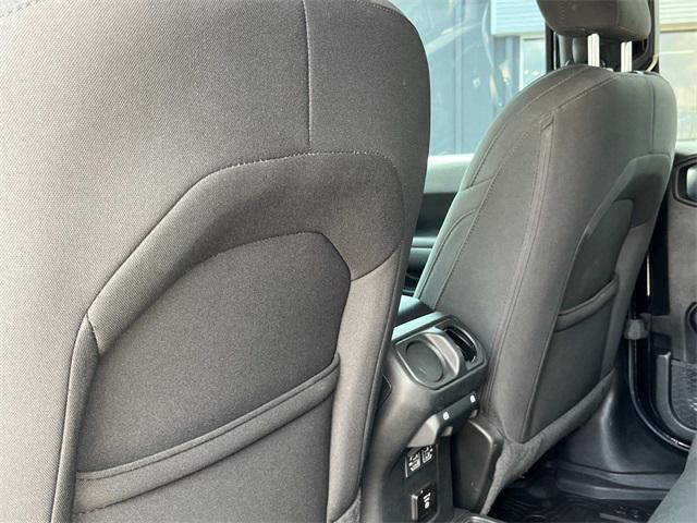 used 2022 Jeep Gladiator car, priced at $31,400