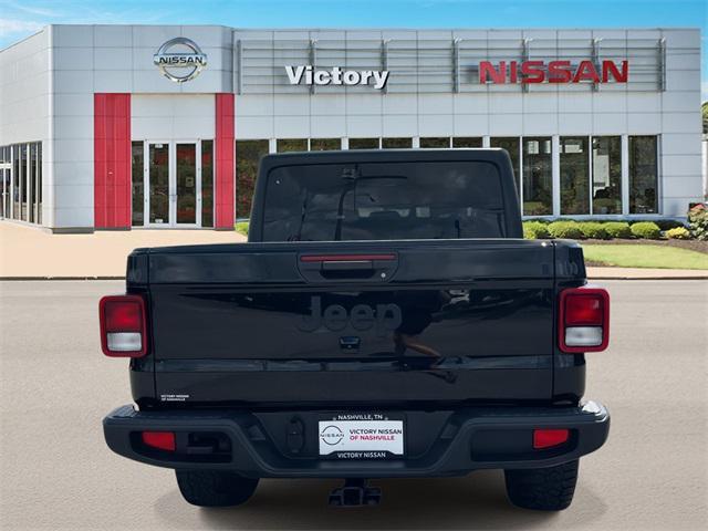 used 2022 Jeep Gladiator car, priced at $31,400