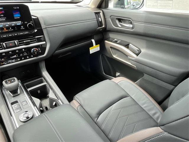 new 2025 Nissan Pathfinder car, priced at $49,638
