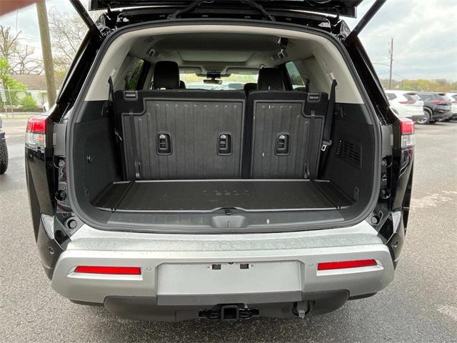 new 2025 Nissan Pathfinder car, priced at $49,638