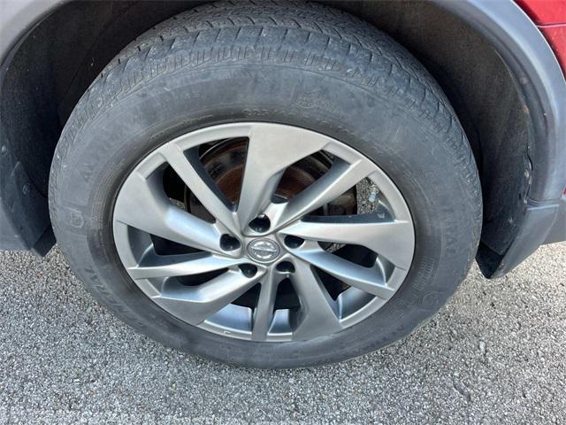used 2014 Nissan Rogue car, priced at $11,152