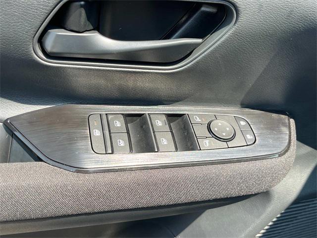 new 2025 Nissan Kicks car, priced at $24,489