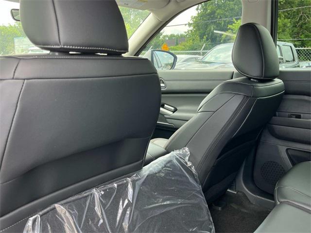 new 2025 Nissan Pathfinder car, priced at $41,921