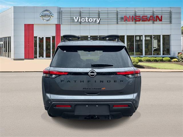 new 2025 Nissan Pathfinder car, priced at $38,977