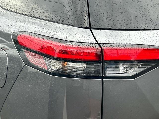 new 2025 Nissan Pathfinder car, priced at $38,977