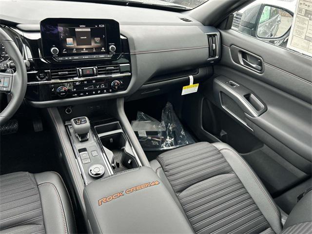 new 2025 Nissan Pathfinder car, priced at $38,977