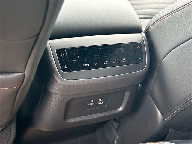 new 2025 Nissan Pathfinder car, priced at $38,977