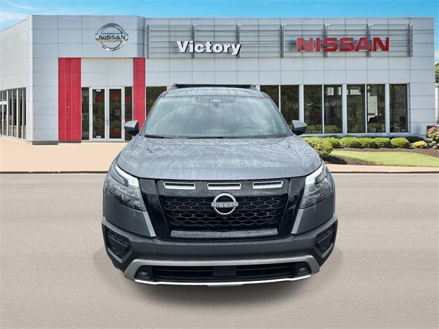 new 2025 Nissan Pathfinder car, priced at $38,977