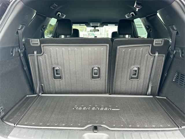 new 2025 Nissan Pathfinder car, priced at $38,977