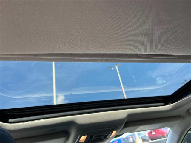used 2021 Toyota Highlander car, priced at $31,023
