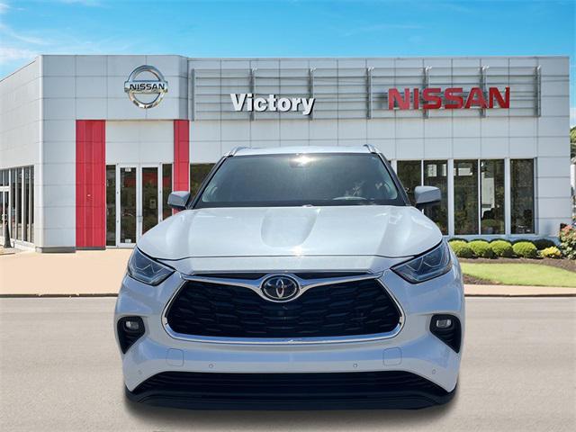 used 2021 Toyota Highlander car, priced at $31,023